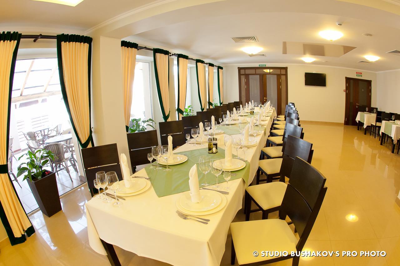 Viktoria Park Hotel บุตชา ภายนอก รูปภาพ