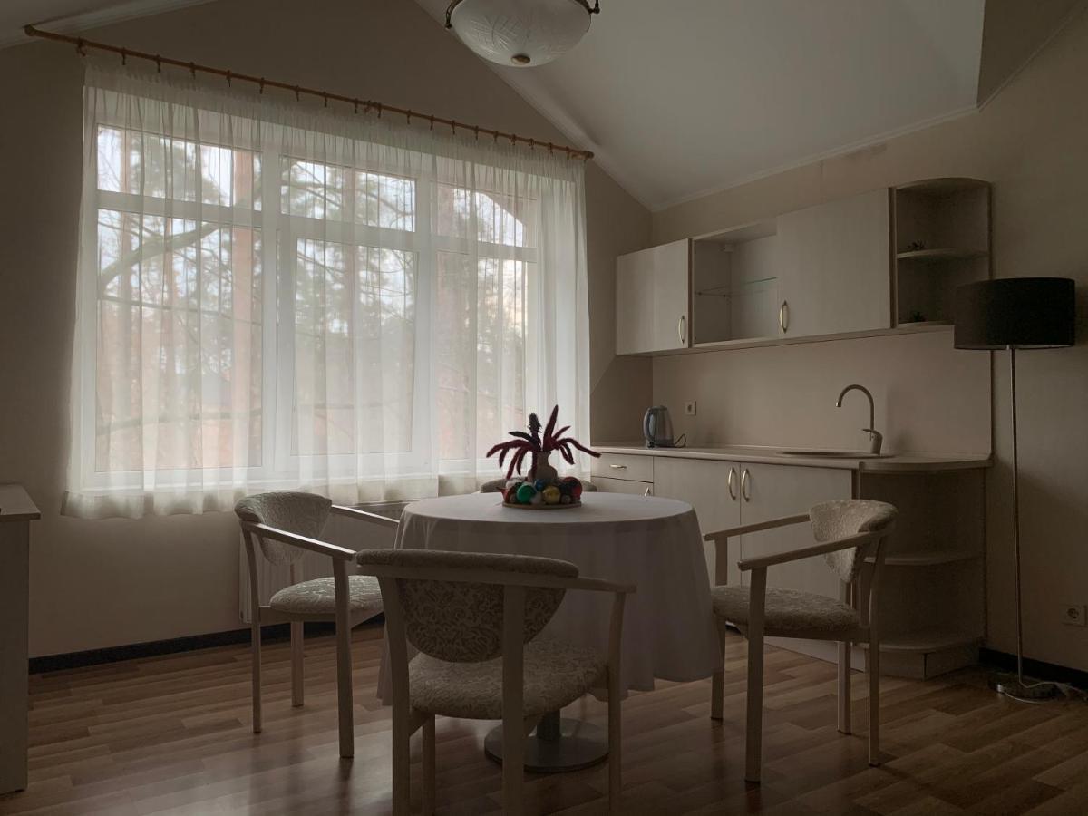 Viktoria Park Hotel บุตชา ภายนอก รูปภาพ